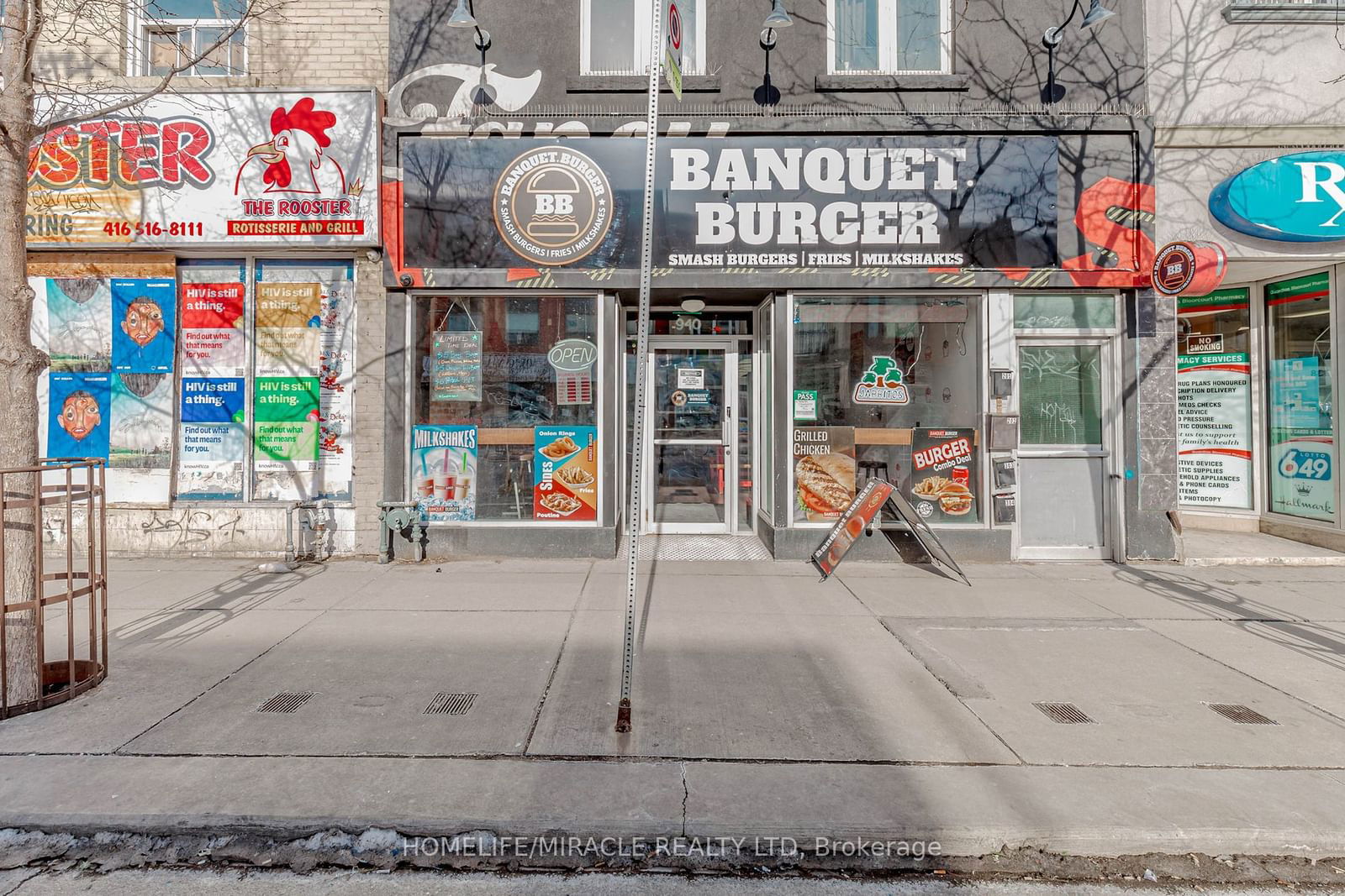 Sale Of Business for sale at 940 Bloor Street, Toronto, Dovercourt-Wallace Emerson-Junction, M6H 1L4 - MLS: W11947639