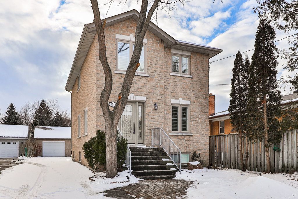 Detached House for sale at 1348 Northmount Avenue, Mississauga, Lakeview, L5E 1Y5 - MLS: W11947688