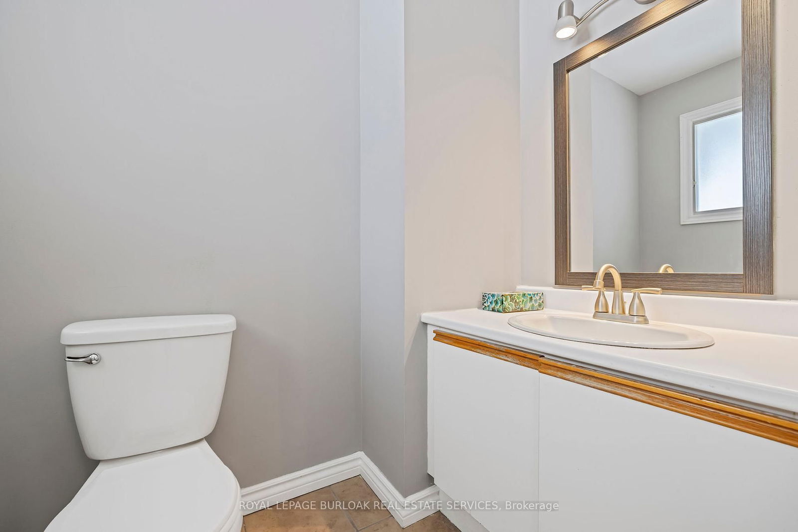 Detached House sold at 2483 Whittaker Drive, Burlington, Brant Hills, L7P 4P9 - MLS: W11947693