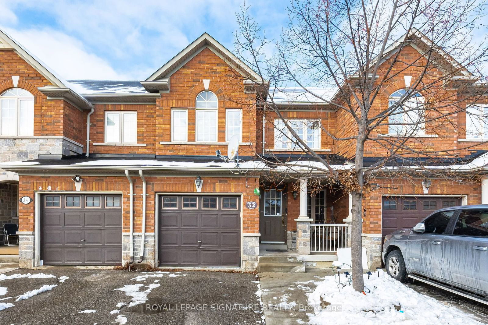 Townhouse for sale at 32 Bay Breeze Drive, Brampton, Sandringham-Wellington, L6R 0M1 - MLS: W11947701