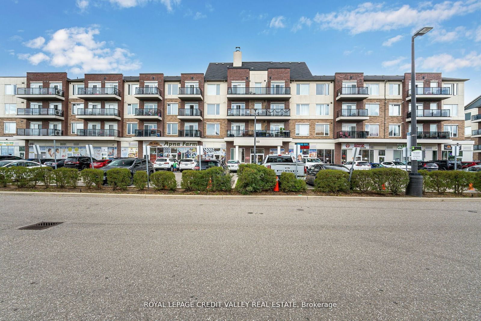 Condo for lease at 211-50 Sky Harbour Drive, Brampton, Bram West, L7A 0A1 - MLS: W11947782