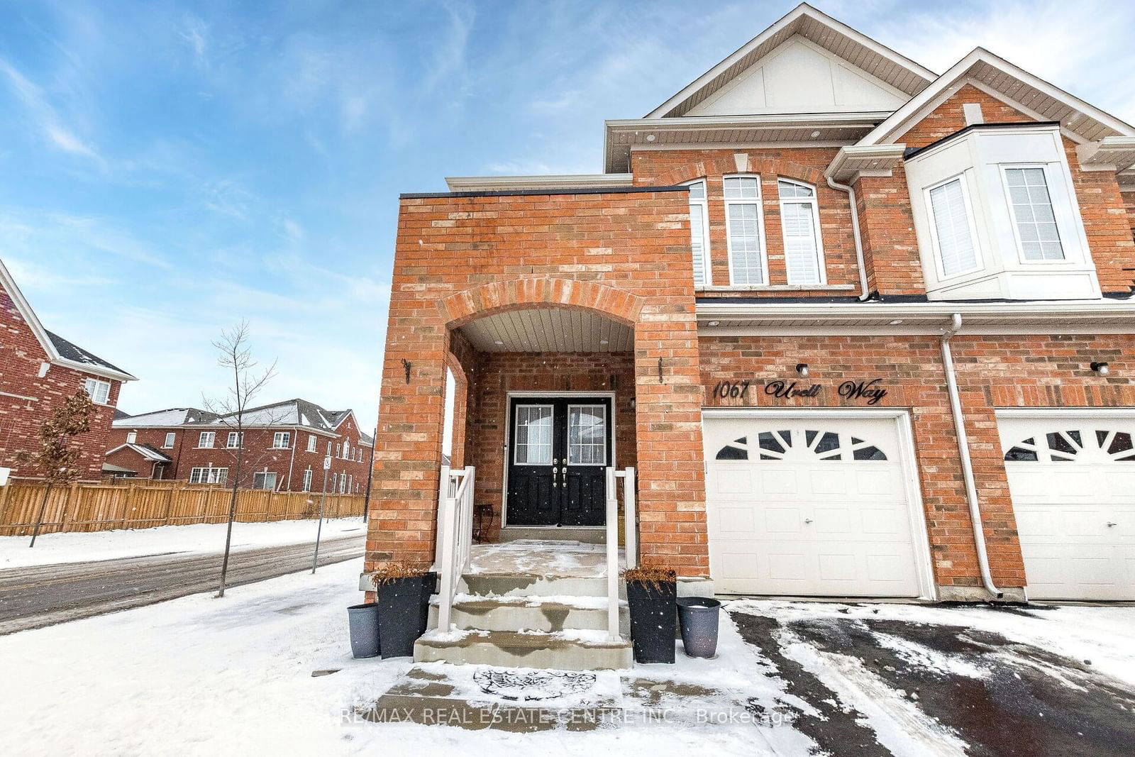 Semi-Detached House sold at 1067 Urell Way, Milton, Harrison, L9T 8V5 - MLS: W11947965