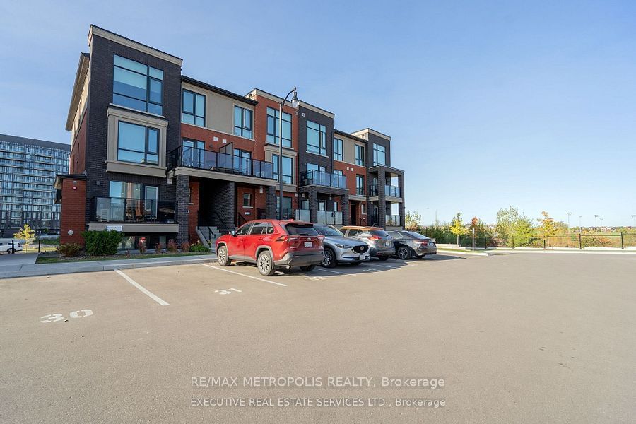 Townhouse for sale at 23-55 Romilly Avenue, Brampton, Northwest Brampton, L7A 0A7 - MLS: W11948282