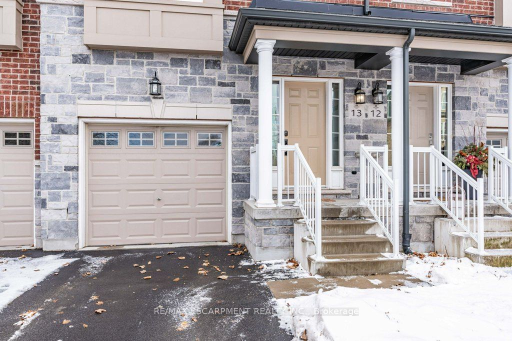 Townhouse for sale at 13-2220 Queensway Drive, Burlington, Freeman, L7R 3T1 - MLS: W11948346