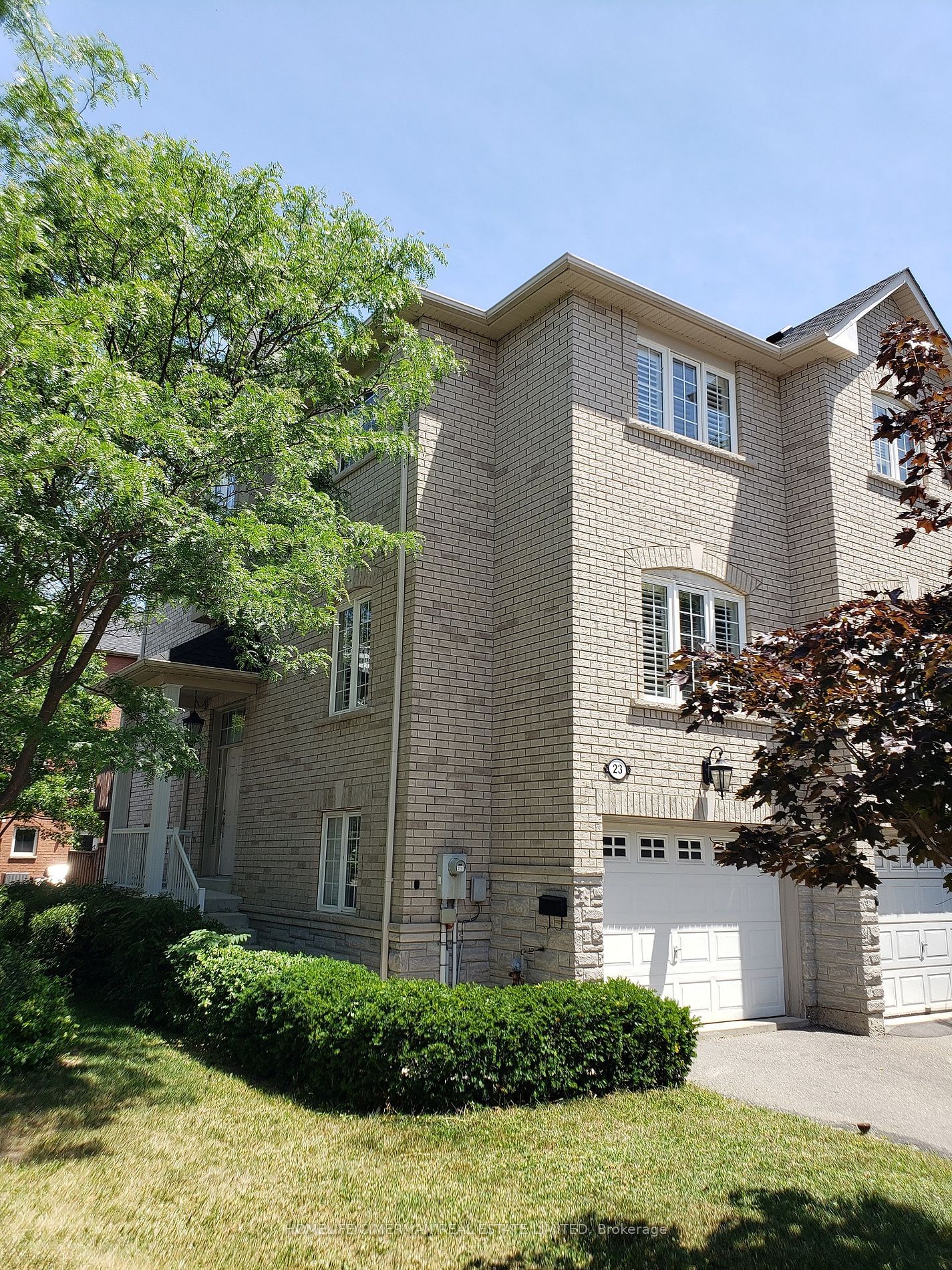 Townhouse for sale at 23-435 Hensall Circle, Mississauga, Cooksville, L5A 4P1 - MLS: W11948607