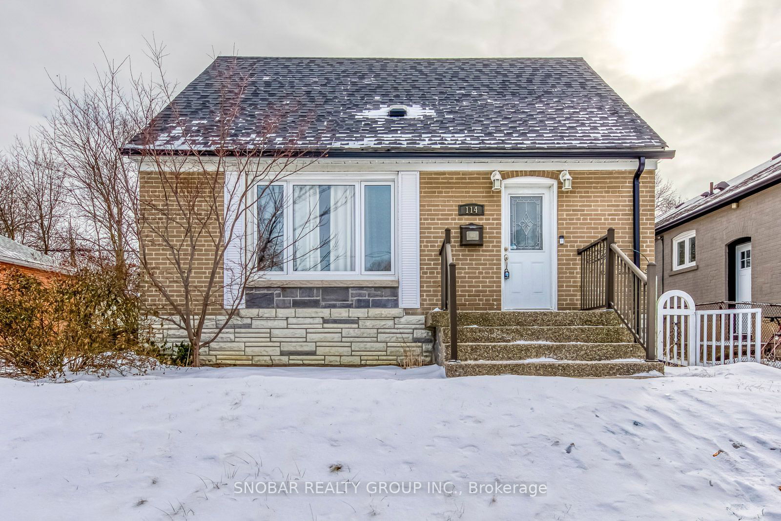 Detached House sold at 114 Clearbrooke Circle, Toronto, Rexdale-Kipling, M9W 2E8 - MLS: W11948629