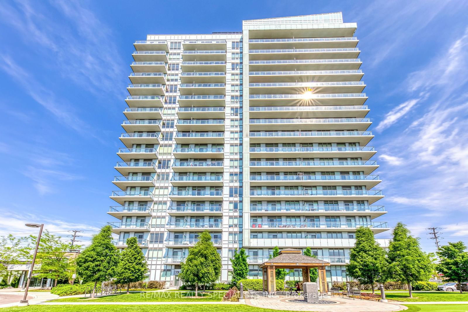 Condo sold at 902-4655 Glen Erin Drive, Mississauga, Central Erin Mills, L5M 0Z1 - MLS: W11948635