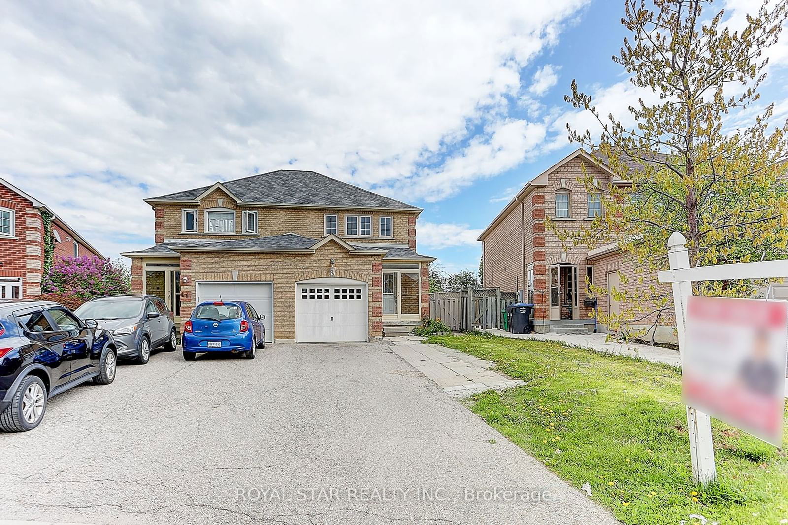 Semi-Detached House for sale at 39 Caruso Drive, Brampton, Bram West, L6Y 5B2 - MLS: W11948663