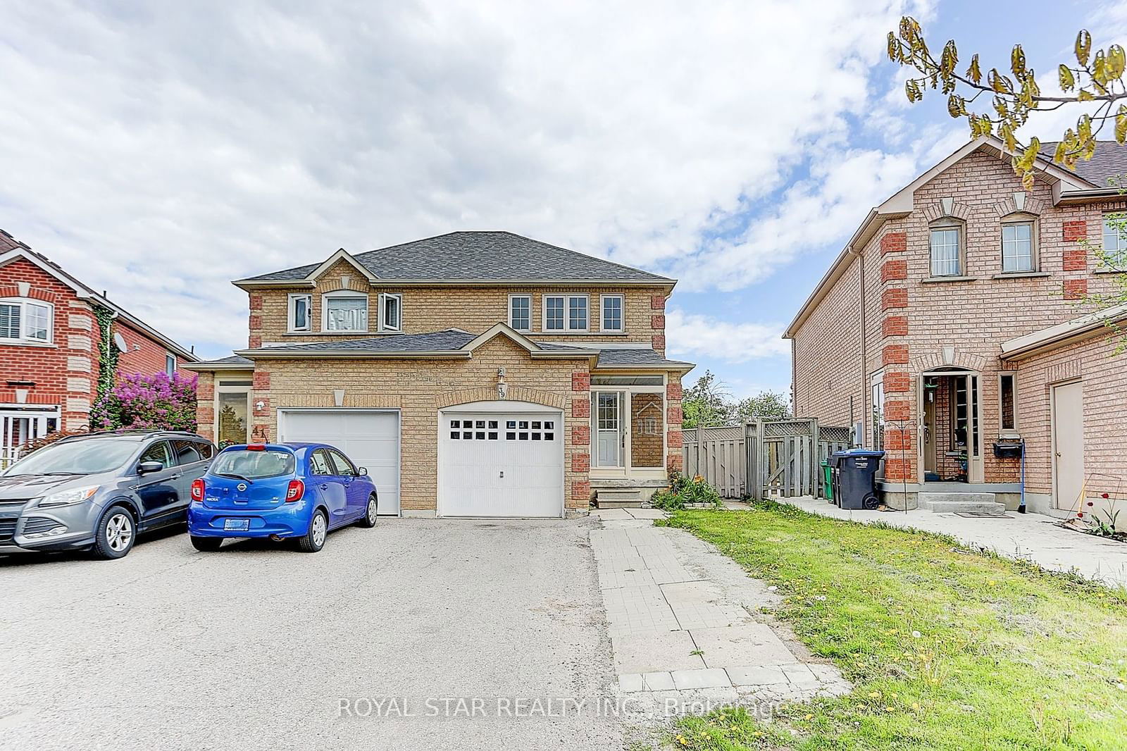 Semi-Detached House for sale at 39 Caruso Drive, Brampton, Bram West, L6Y 5B2 - MLS: W11948663