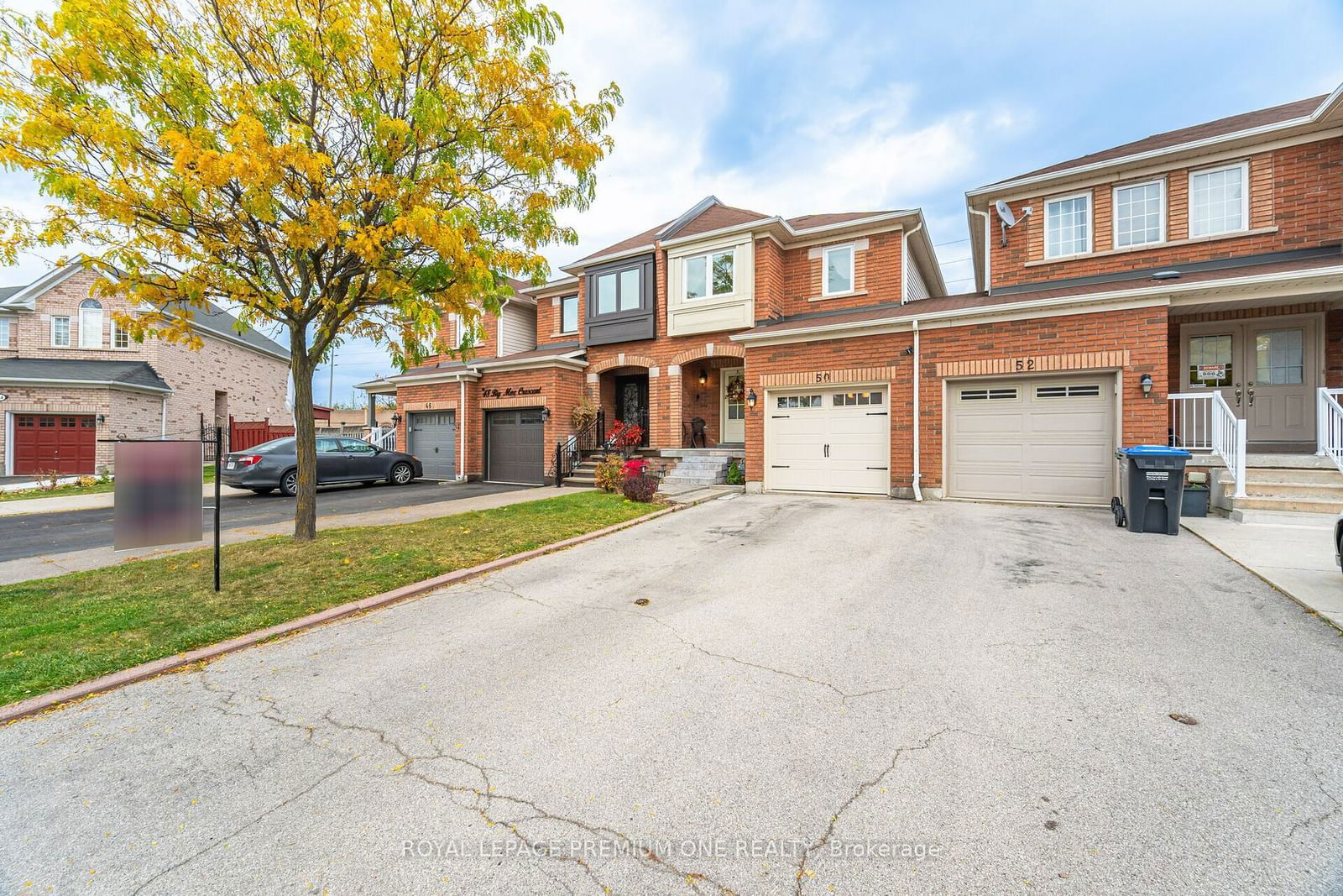 Townhouse sold at 50 Big Moe Crescent, Brampton, Bram East, L6P 1J7 - MLS: W11948675