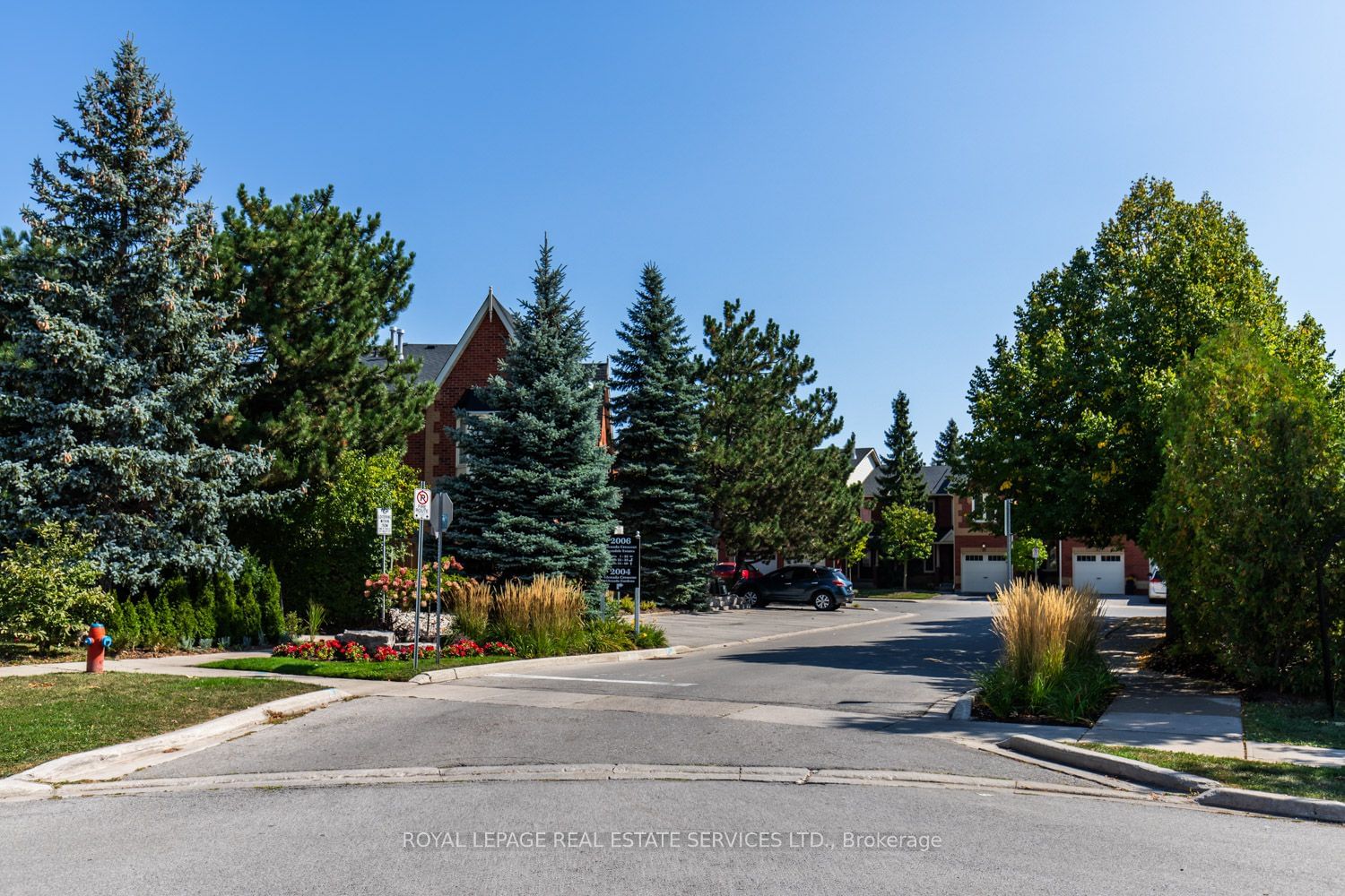 Townhouse sold at 24-2004 Glenada Crescent, Oakville, WC Wedgewood Creek, L6H 5P5 - MLS: W11948682