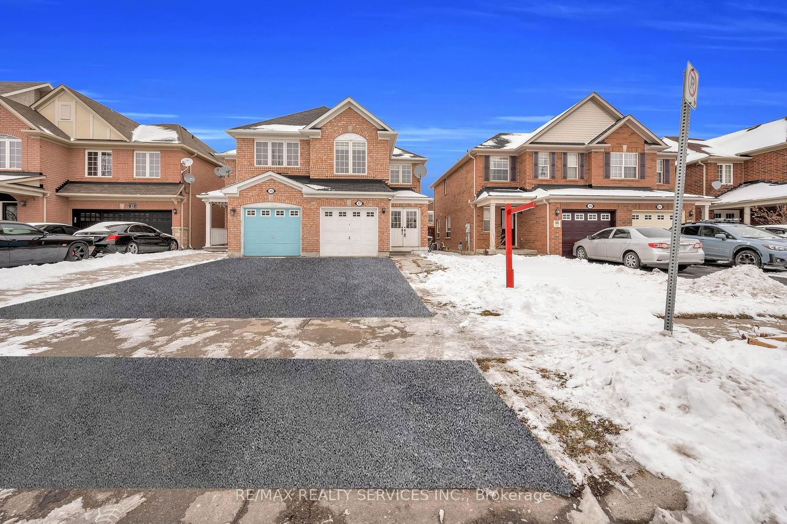 Semi-Detached House for sale at 17 Levida Street, Brampton, Vales of Castlemore, L6P 2Y6 - MLS: W11948774