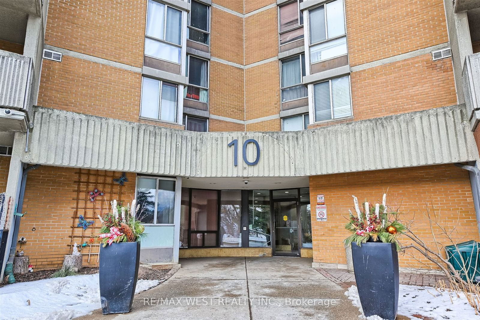 Condo for sale at 1801-10 Martha Eaton Way, Toronto, Brookhaven-Amesbury, M6M 5B3 - MLS: W11948795