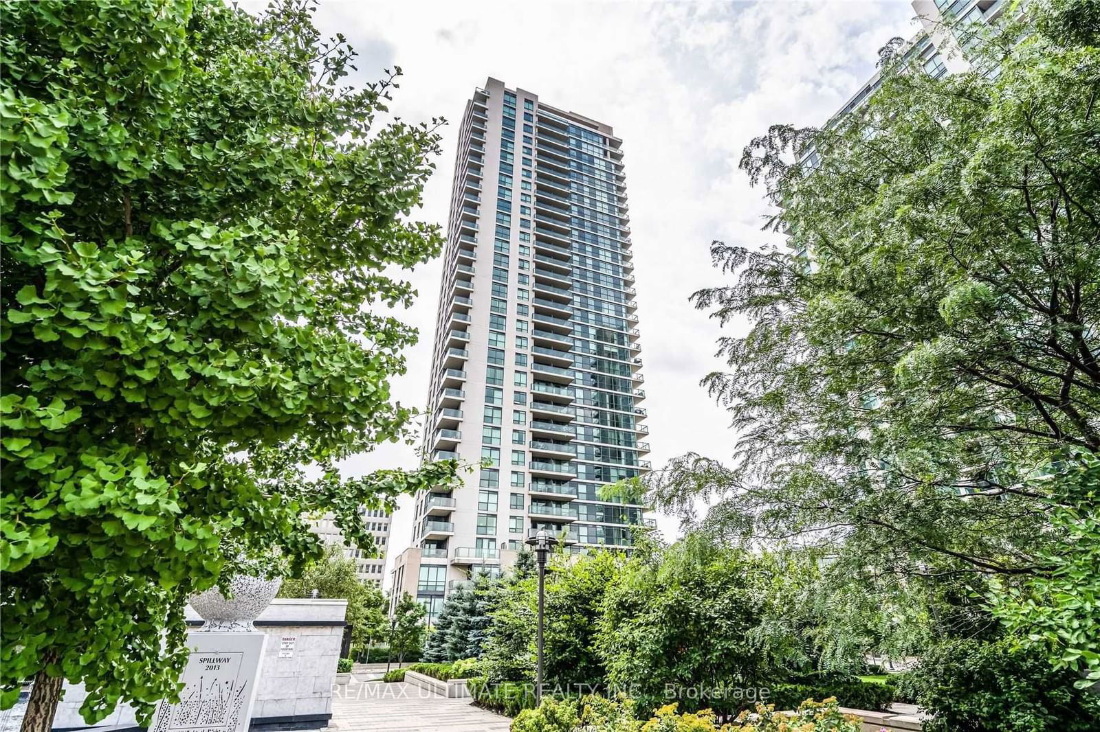 Condo for lease at PH 201-225 Sherway Gardens Road, Toronto, Islington-City Centre West, M9C 0A3 - MLS: W11948899