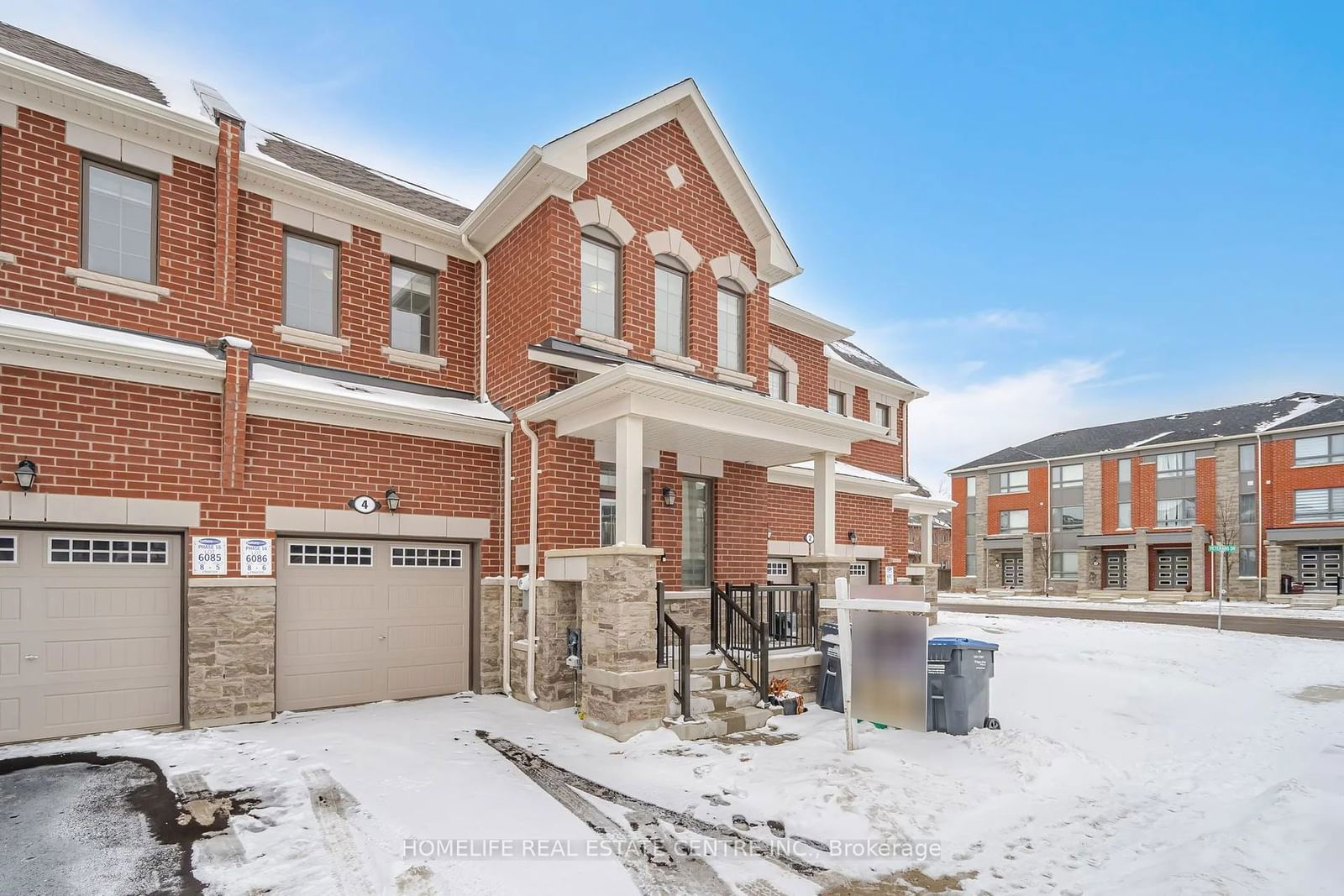 Townhouse for sale at 4 Keppel Circle, Brampton, Northwest Brampton, L7A 5K4 - MLS: W11948990