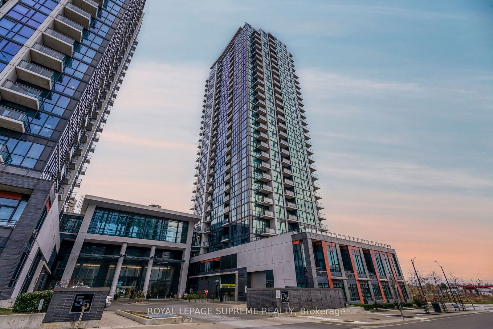 Condo for lease at 601-75 Eglinton Avenue, Mississauga, Hurontario, L5R 0E5 - MLS: W11949019