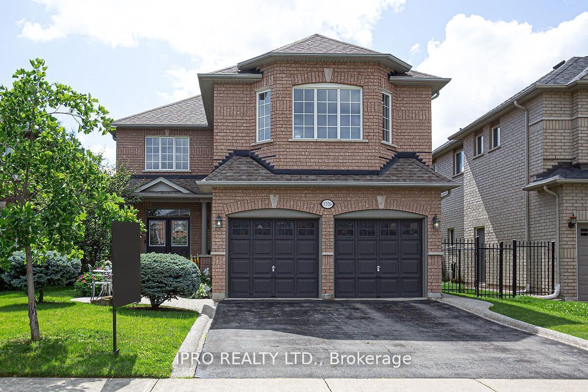 Detached House sold at 1376 Kingsgrove Place, Oakville, West Oak Trails, L6M 3V9 - MLS: W11949047