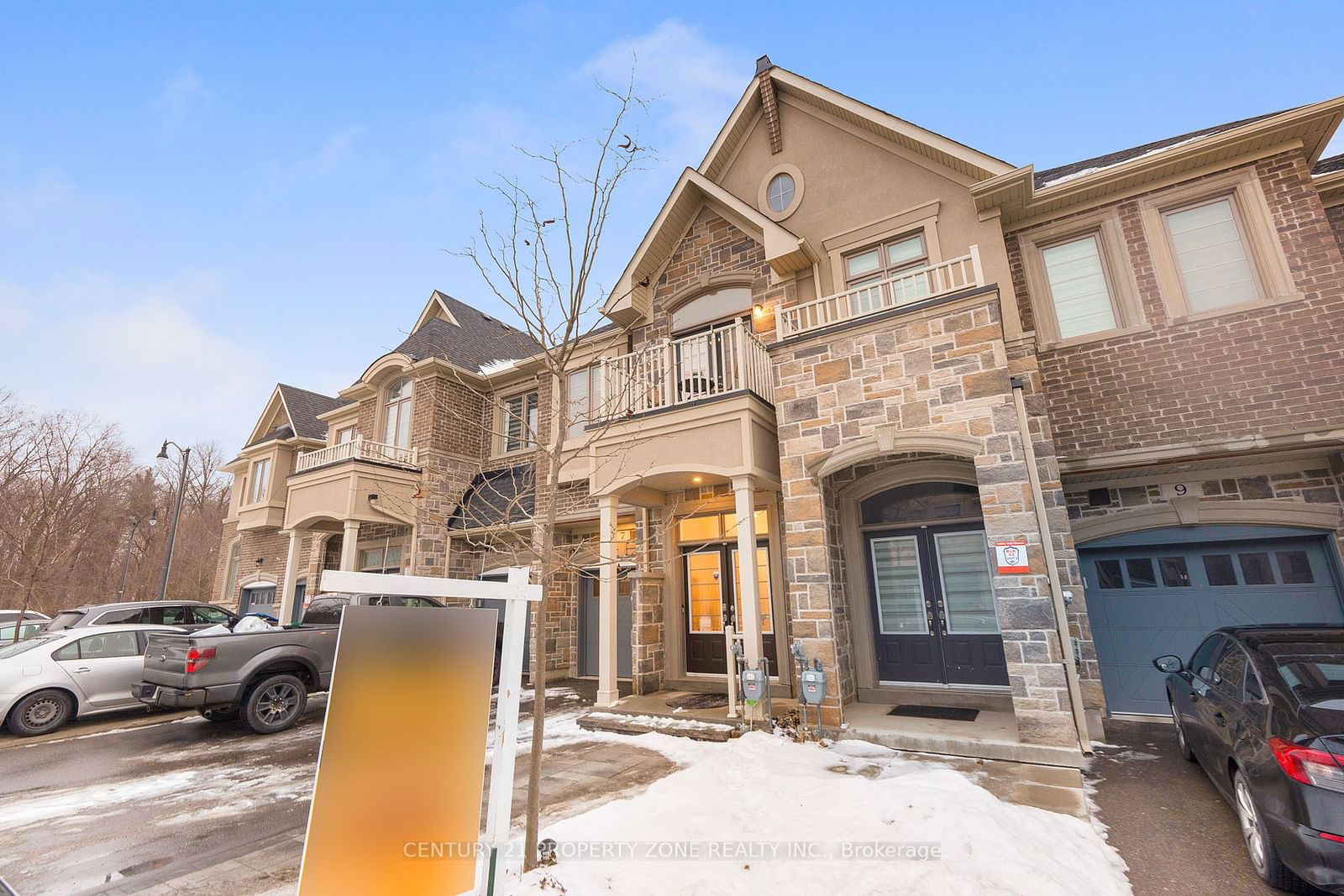 Townhouse for sale at 7 Dalbeattie Drive, Brampton, Bram West, L6Y 6H7 - MLS: W11949133