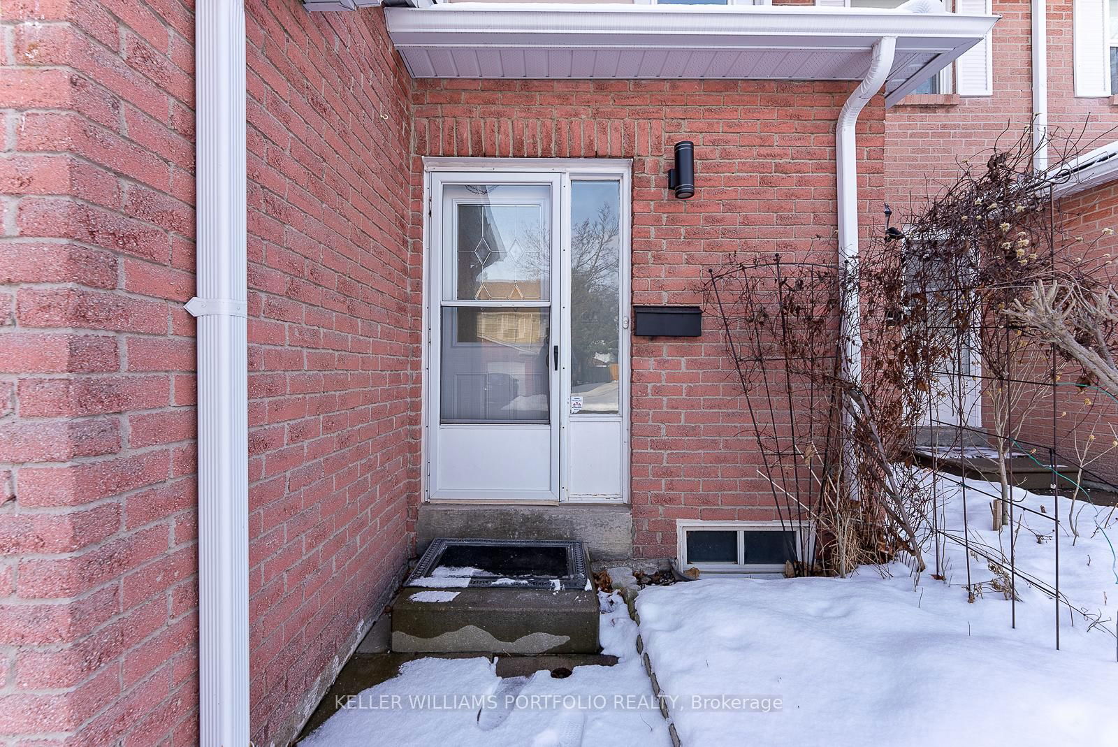 Townhouse for lease at 47-3380 South Mill Way, Mississauga, Erin Mills, L5L 3L8 - MLS: W11949142