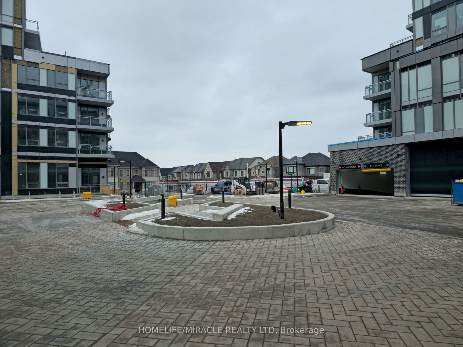 Condo for lease at 203-2501 Saw Whet Boulevard, Oakville, 1007 - GA Glen Abbey, L6M 5N2 - MLS: W11949417