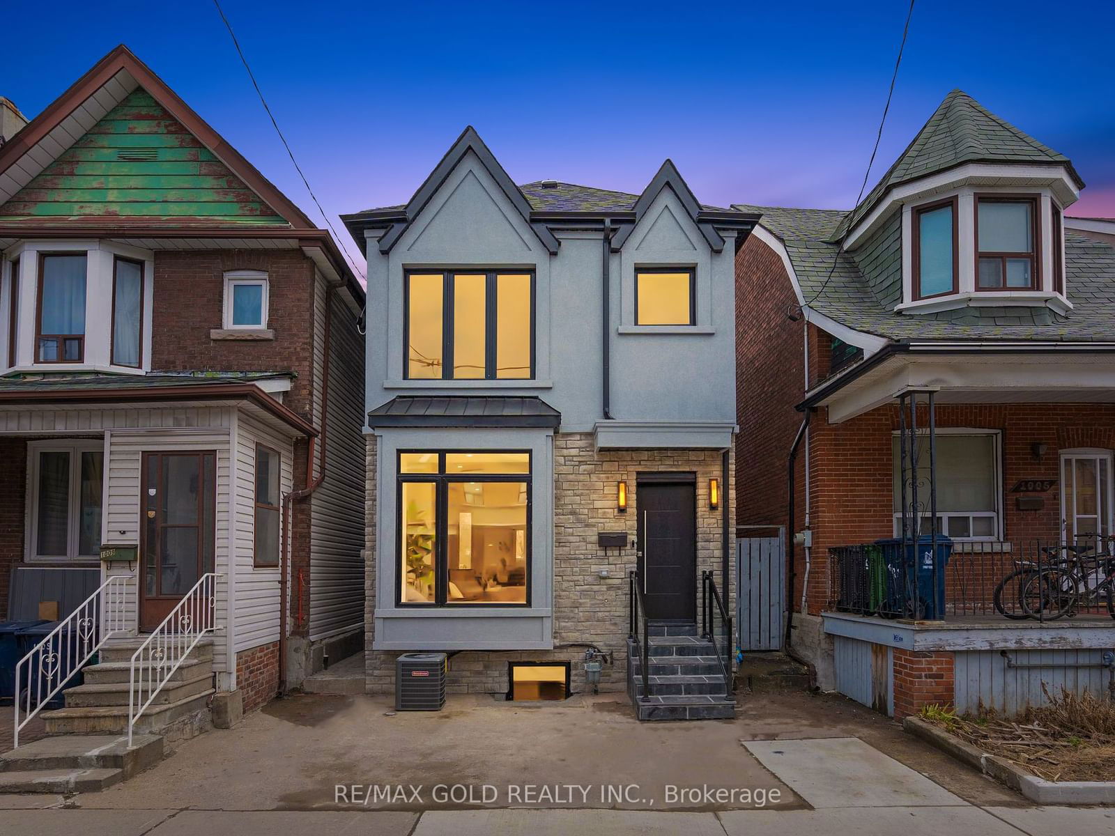 Detached House for sale at 1007 Ossington Avenue, Toronto, Dovercourt-Wallace Emerson-Junction, M6G 3V8 - MLS: W11949427