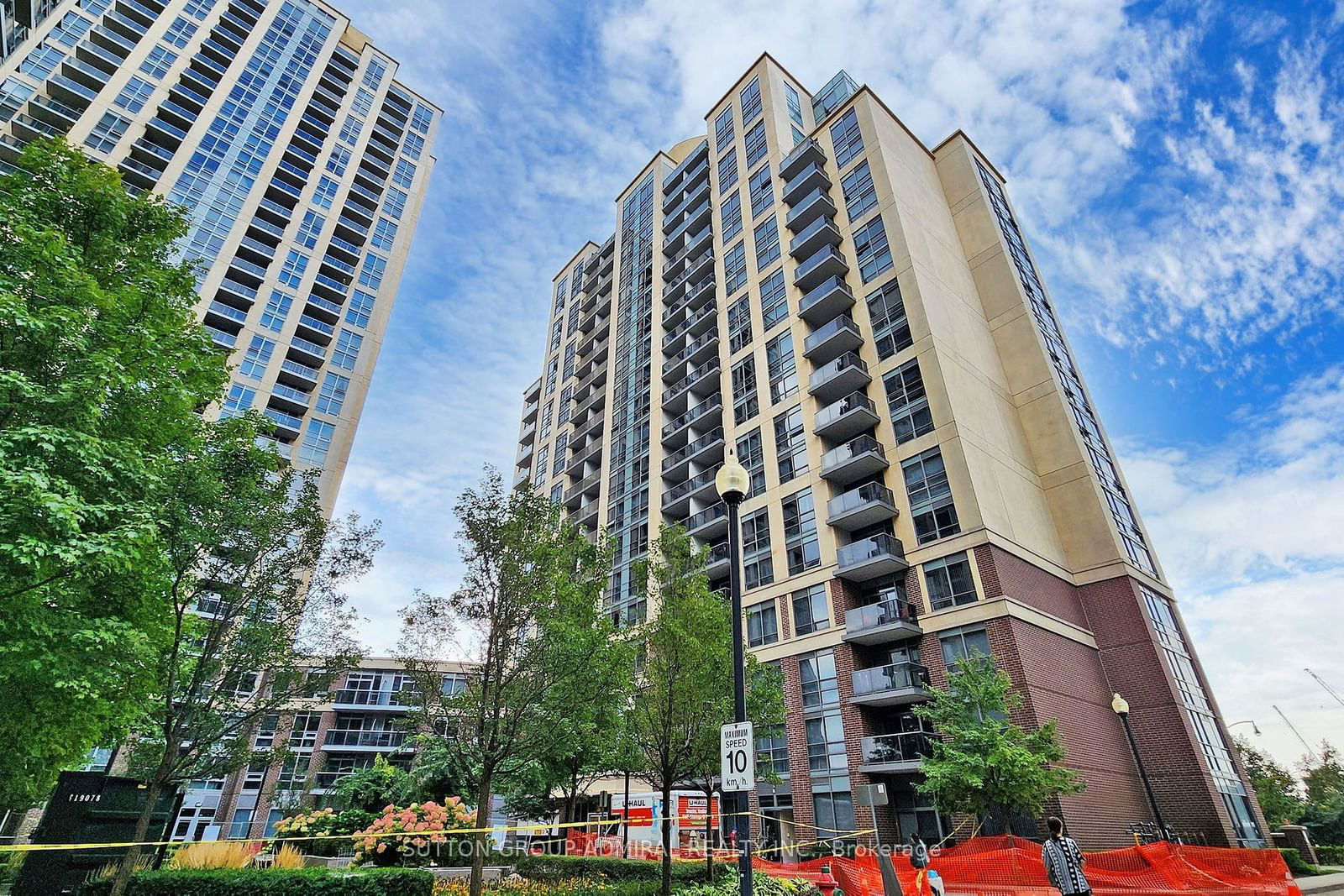 Condo for sale at 1713-1 Michael Power Place, Toronto, Islington-City Centre West, M9A 0A1 - MLS: W11949437