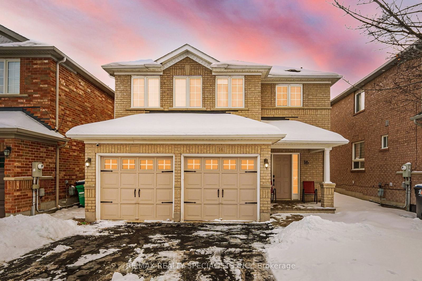 Detached House for sale at 16 Silver Egret Road, Brampton, Fletcher's Meadow, L7A 3P4 - MLS: W11949466