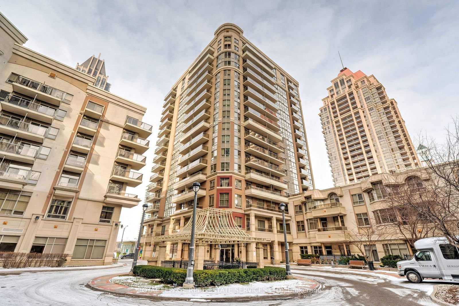 Condo for sale at 706-350 Princess Royal Drive, Mississauga, City Centre, L5B 4N1 - MLS: W11949510