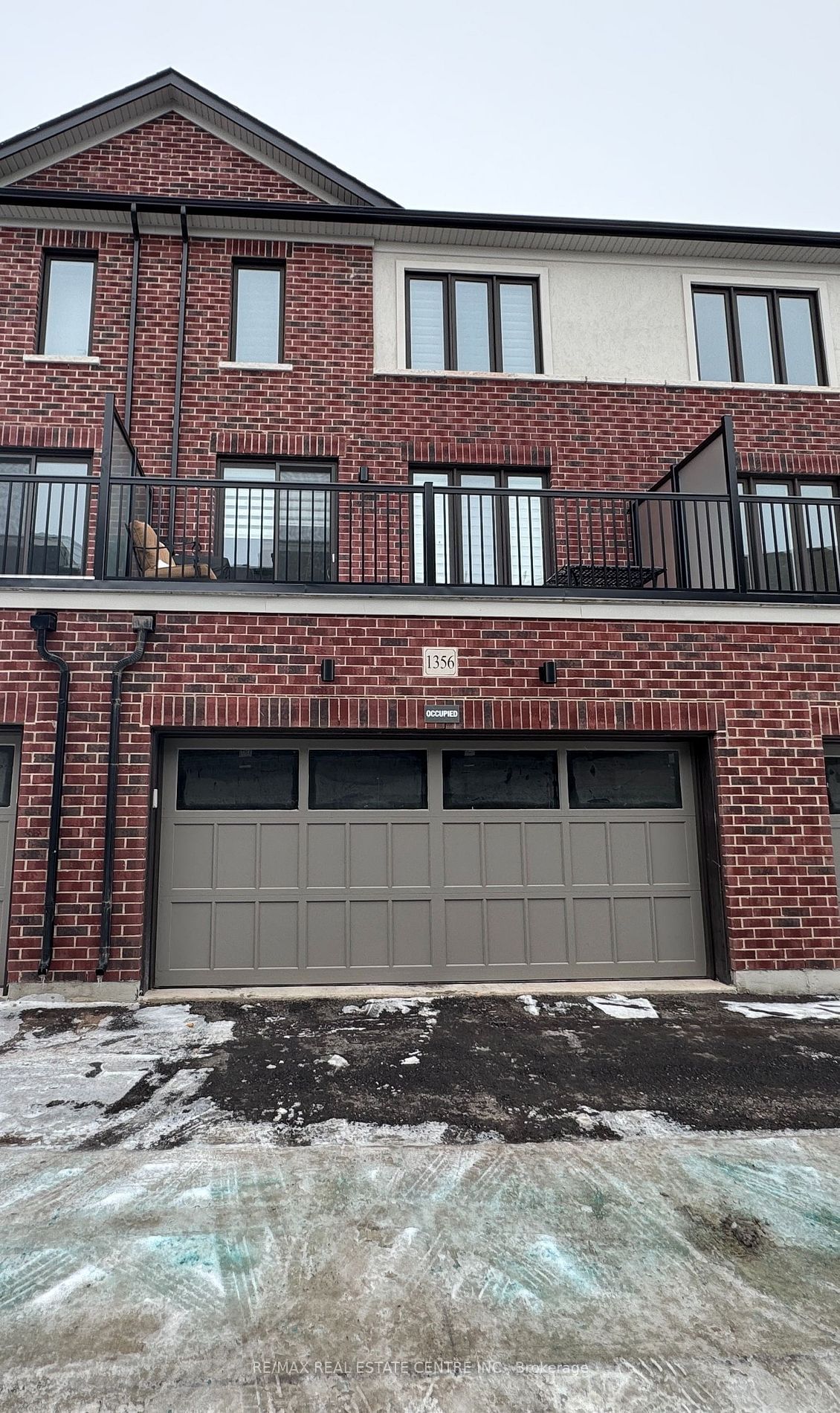 Townhouse for lease at 1356 William Halton Pkwy, Oakville, Rural Oakville, L6M 5R2 - MLS: W11949552