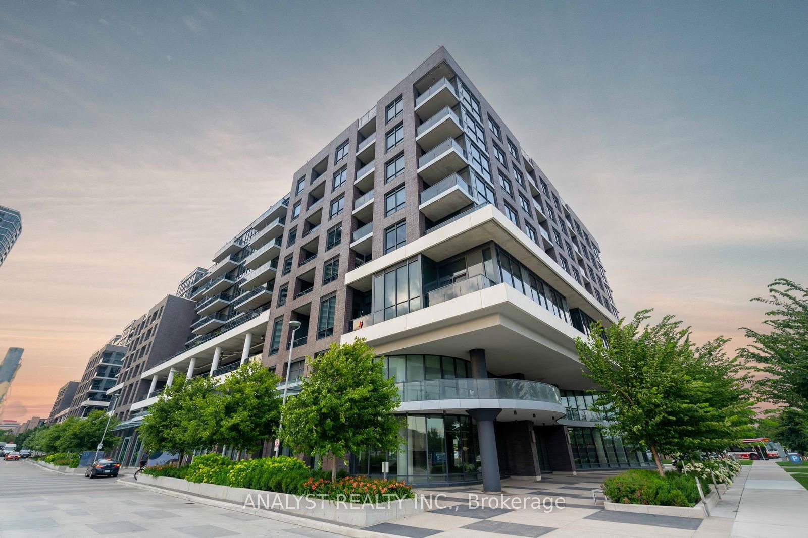 Condo for sale at 717-10 Gibbs Road, Toronto, Islington-City Centre West, M9B 0E2 - MLS: W11949593