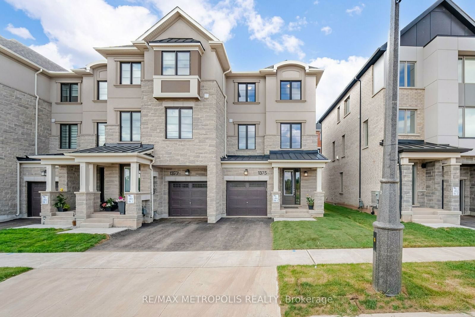 Townhouse for lease at 1375 Shevchenko Boulevard, Oakville, Rural Oakville, L6M 4L8 - MLS: W11949595