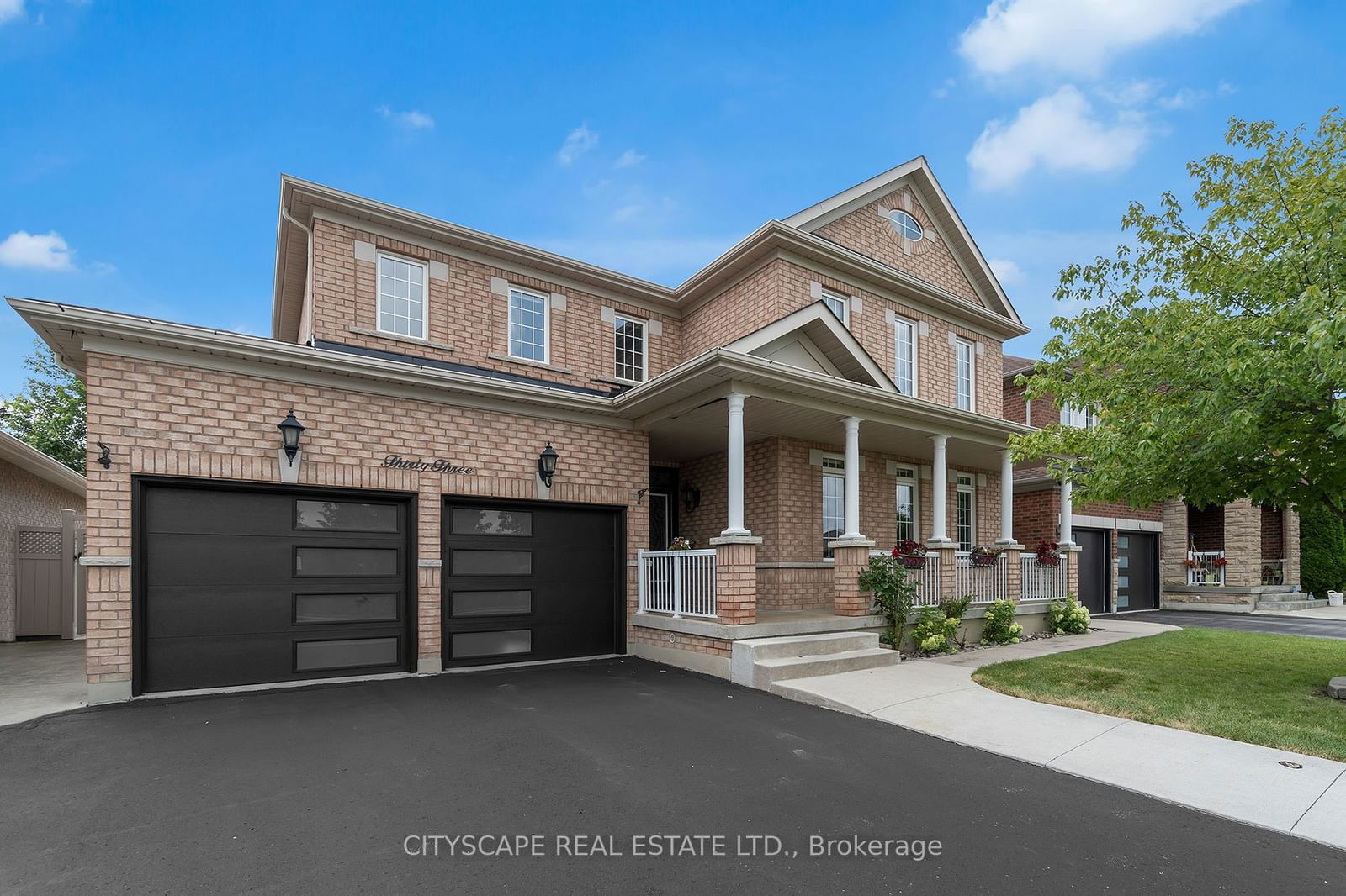 Detached House for sale at 33 Huntspoint Drive, Brampton, Bram East, L6P 2E9 - MLS: W11949612