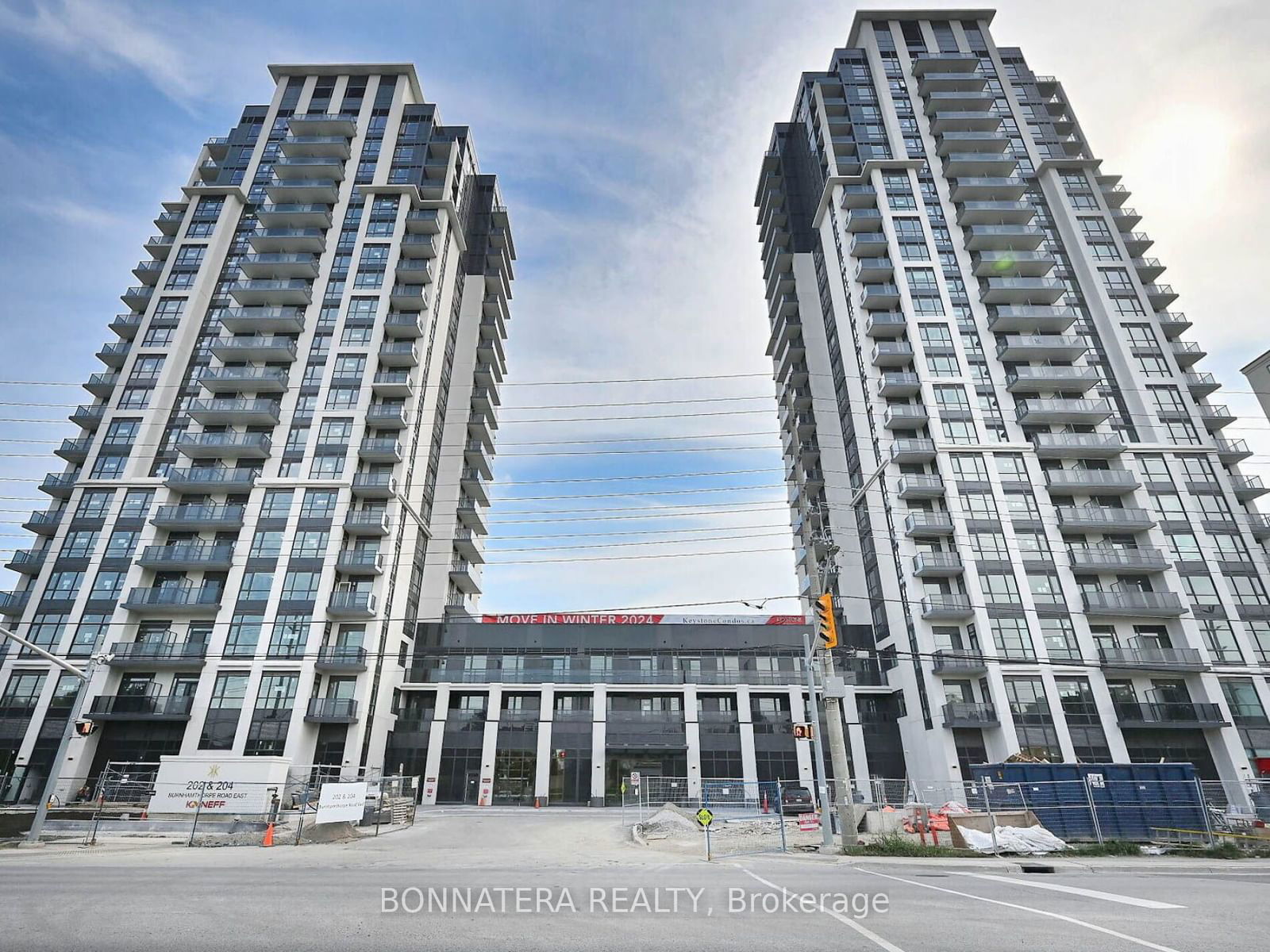 Condo for lease at 1702-202 Burnhamthorpe Road, Mississauga, Mississauga Valleys, L5A 4L4 - MLS: W11949655