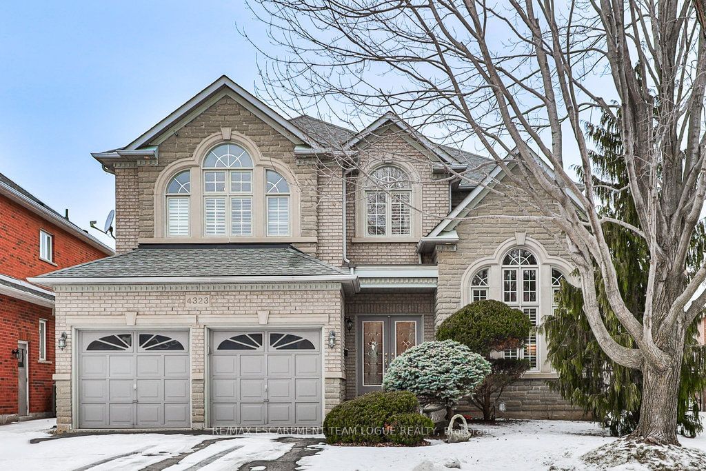 Detached House for sale at 4323 Clubview Drive, Burlington, Rose, L7M 4R3 - MLS: W11949994