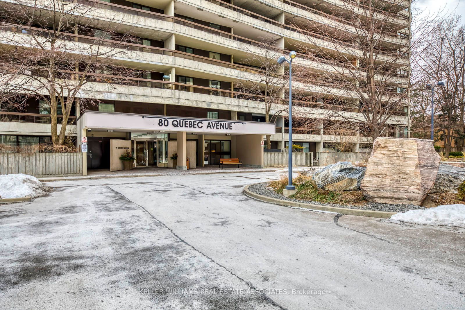 Condo leased at 604-80 QUEBEC Avenue, Toronto, High Park North, M6P 4B7 - MLS: W11950003