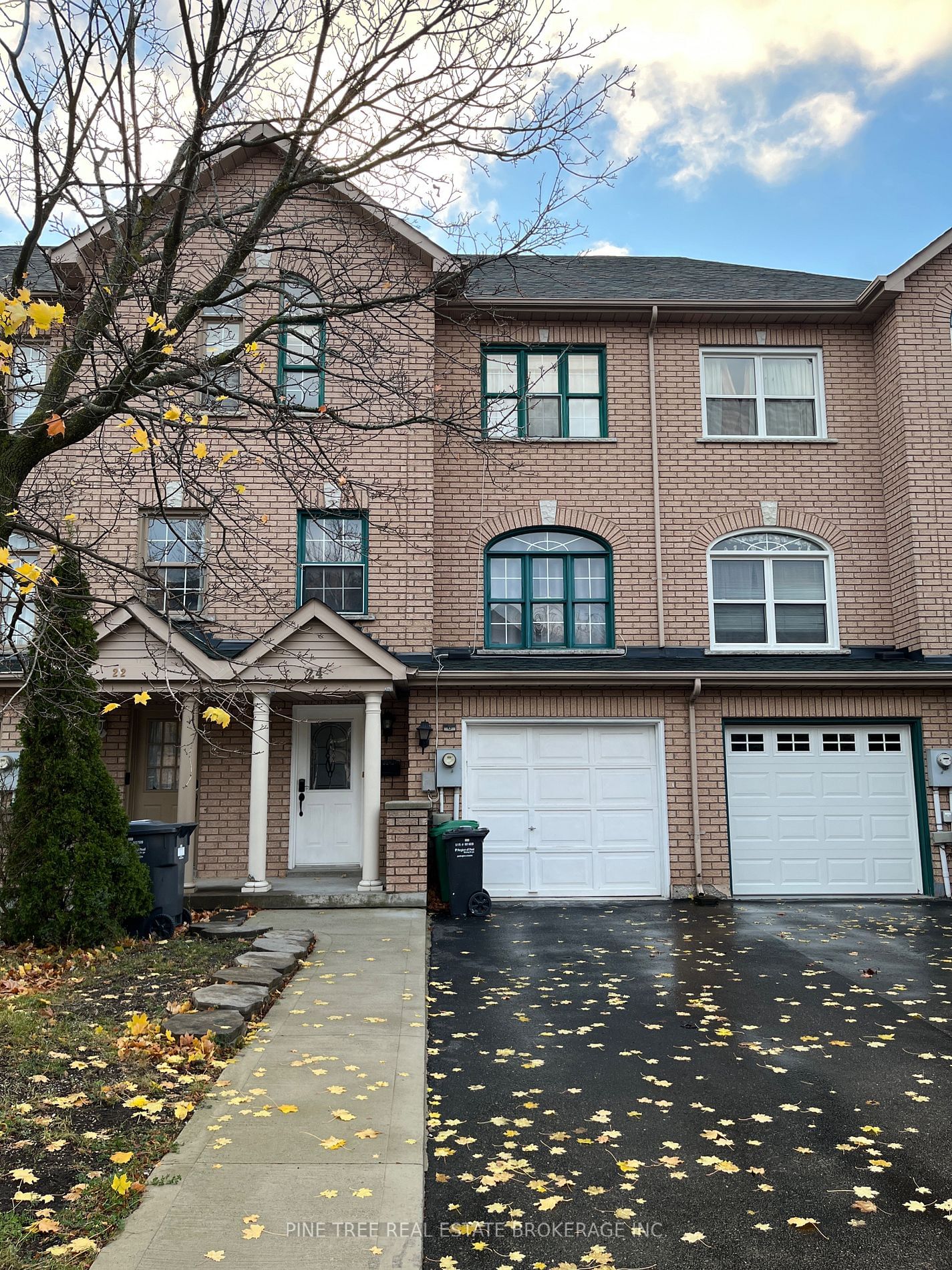 Townhouse leased at 24-24 Provincial Place, Brampton, Northgate, L6S 6C5 - MLS: W11950030