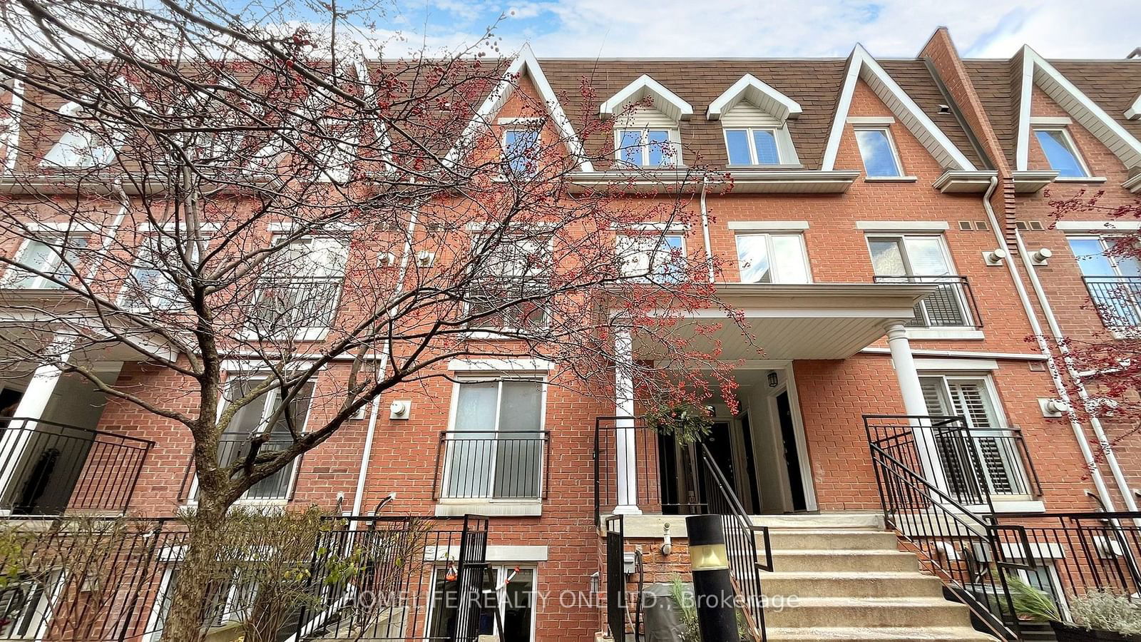 Townhouse for sale at 1019-18 Laidlaw Street, Toronto, South Parkdale, M6K 1X2 - MLS: W11950049