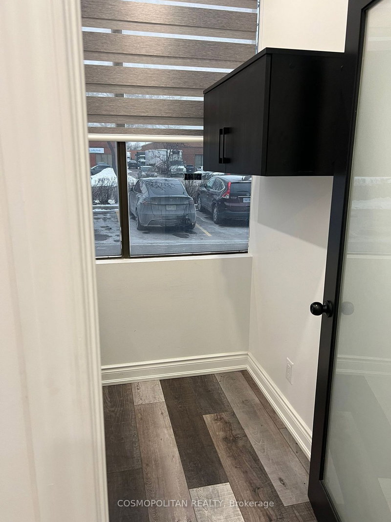 14 - 2470 Lucknow Dr, Mississauga, L5S 1J9 | Image 2