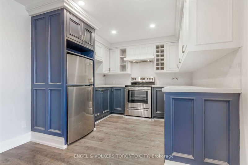 2263 Dundas St, Toronto - Roncesvalles image-0-0