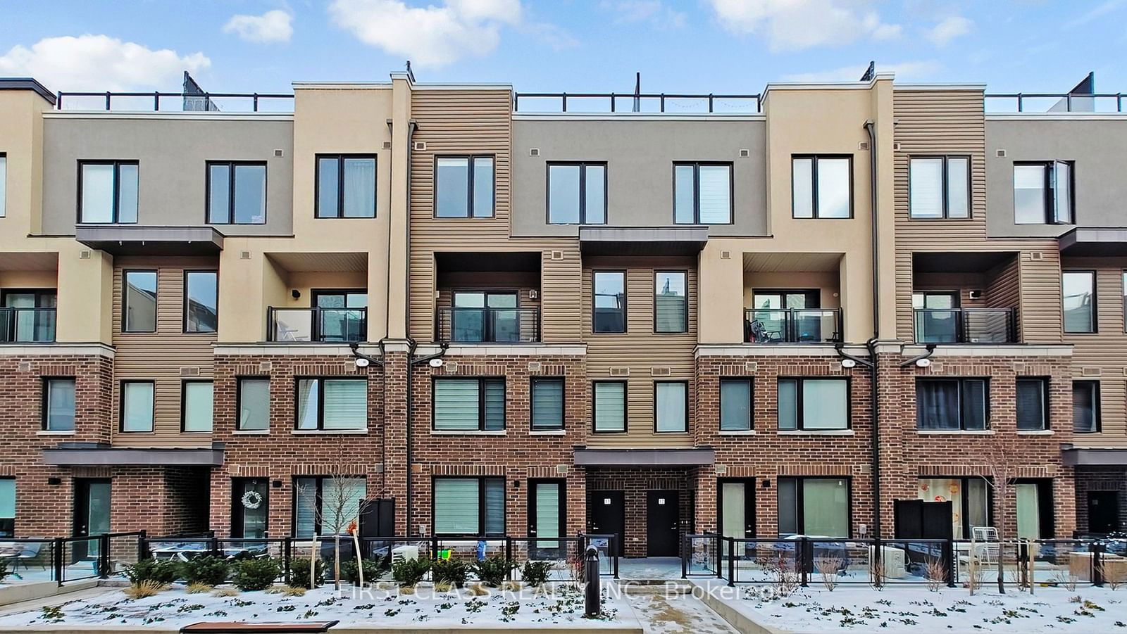 Townhouse for sale at 13-3409 ridgeway Drive, Mississauga, Erin Mills, L5L 0B4 - MLS: W11950294