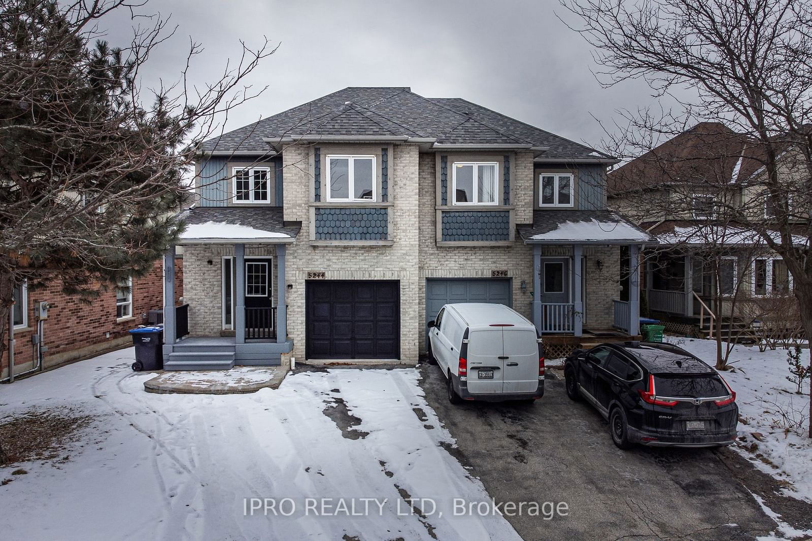 Semi-Detached House sold at 5244 Bushelgrove Circle, Mississauga, Central Erin Mills, L5M 6C5 - MLS: W11950566