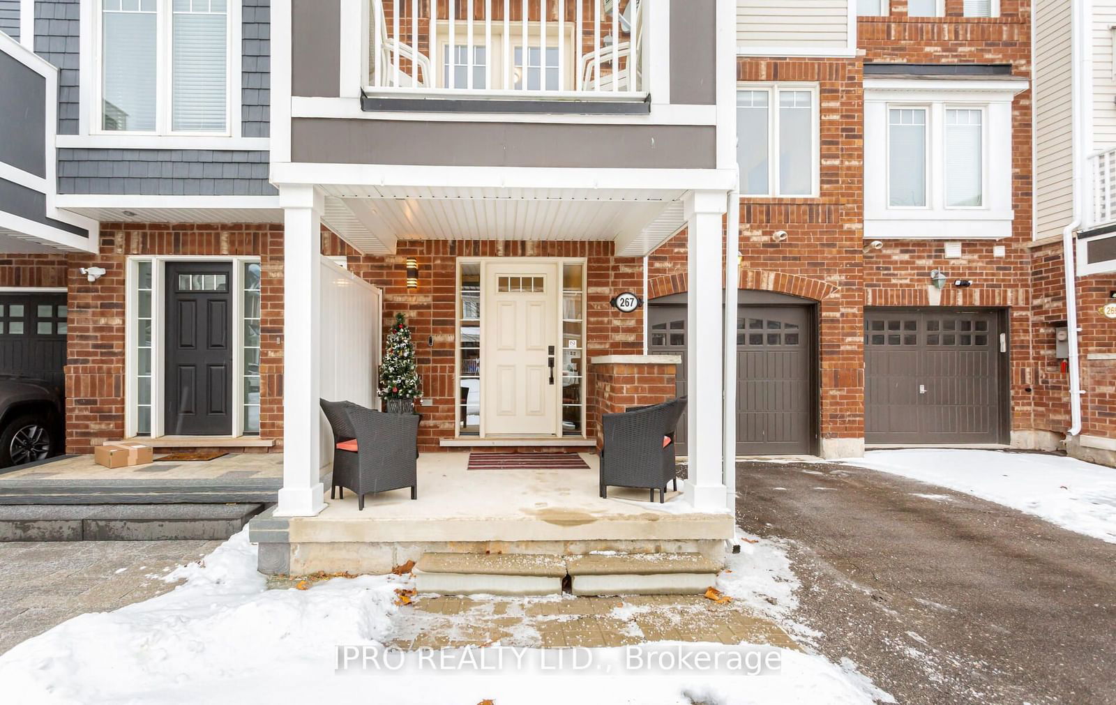 Townhouse for sale at 267 Woodley Crescent, Milton, Willmott, L9T 8C4 - MLS: W11950736