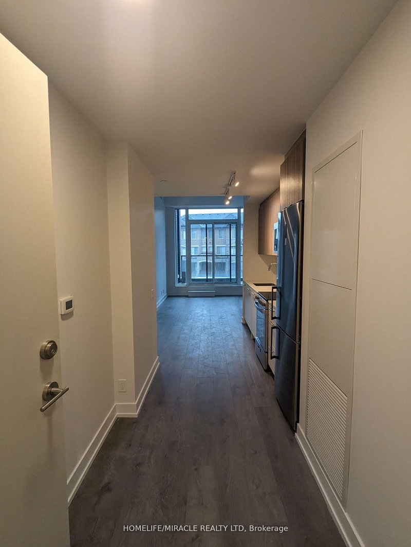 212 - 215 veterans Dr, Brampton, L7A 5L7 | Image 2