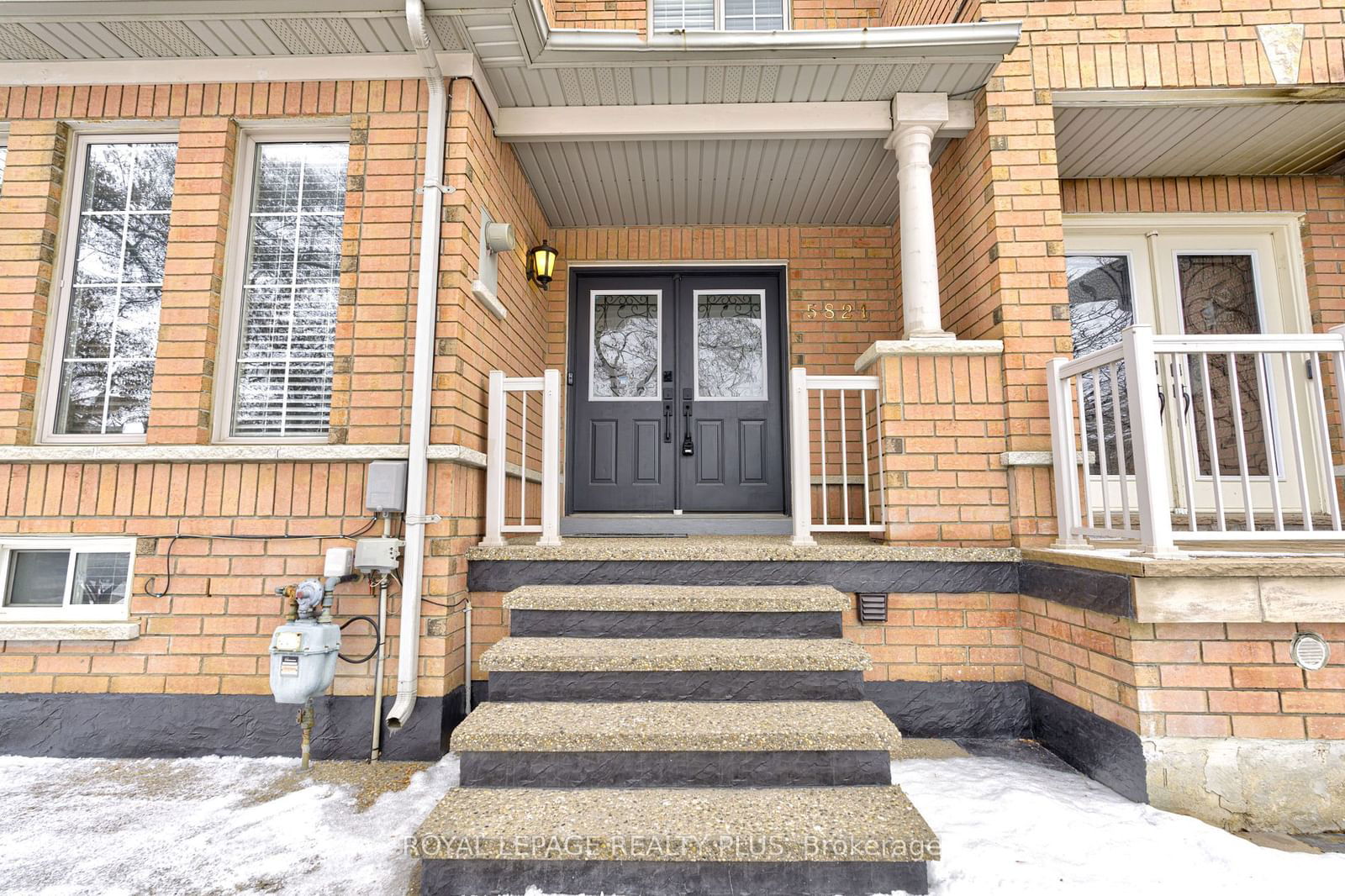 Townhouse for sale at 5821 Rainberry Drive, Mississauga, Churchill Meadows, L5M 6S2 - MLS: W11951158