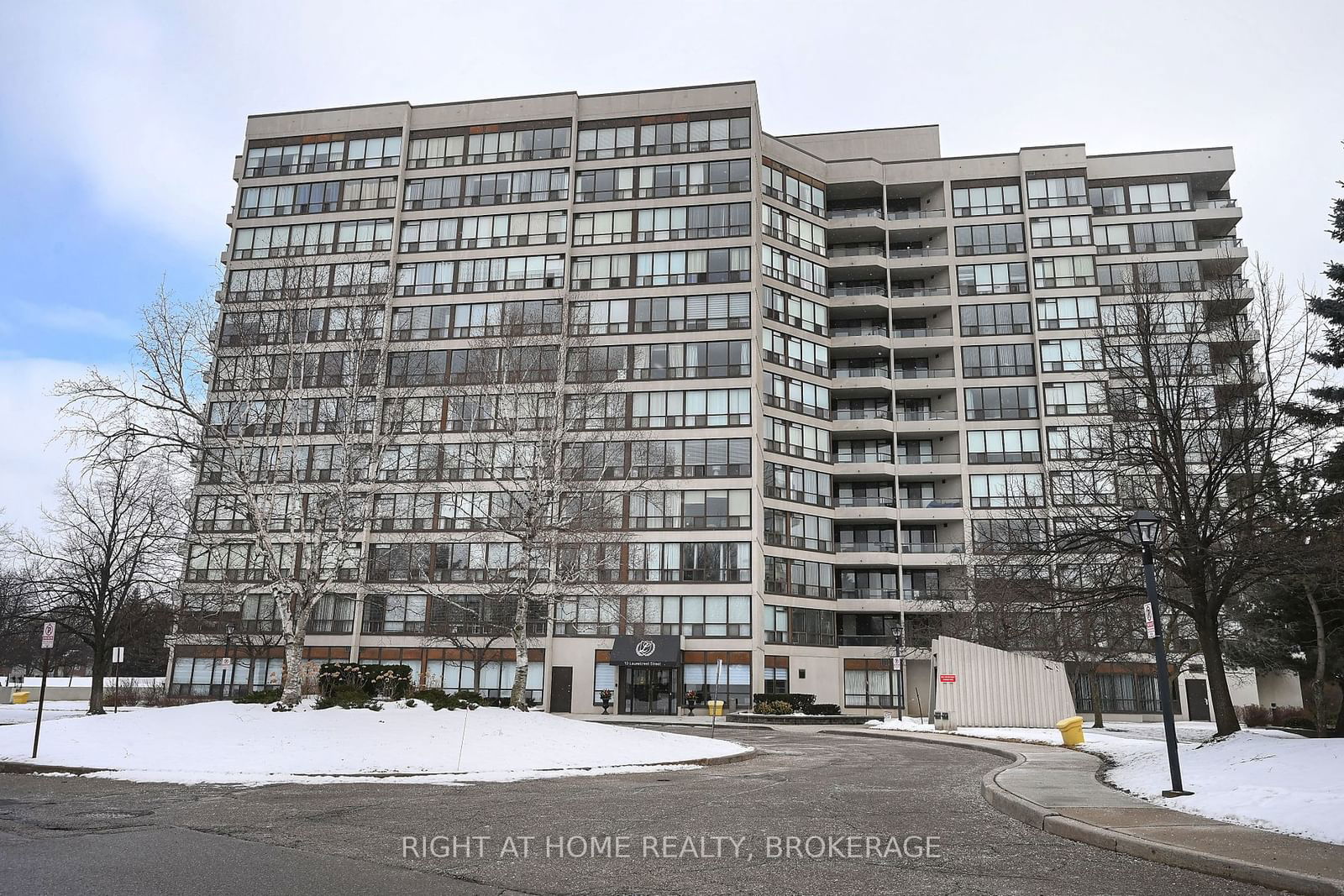 Condo for lease at 207-10 Laurelcrest Street, Brampton, Queen Street Corridor, L6S 5Y3 - MLS: W11951180