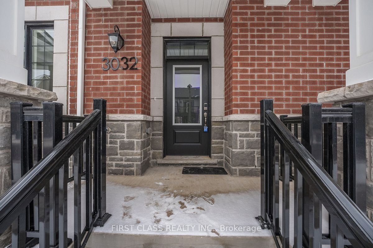 Townhouse for sale at 3032 Bramall Gdns, Oakville, Rural Oakville, L6H 7G1 - MLS: W11951225