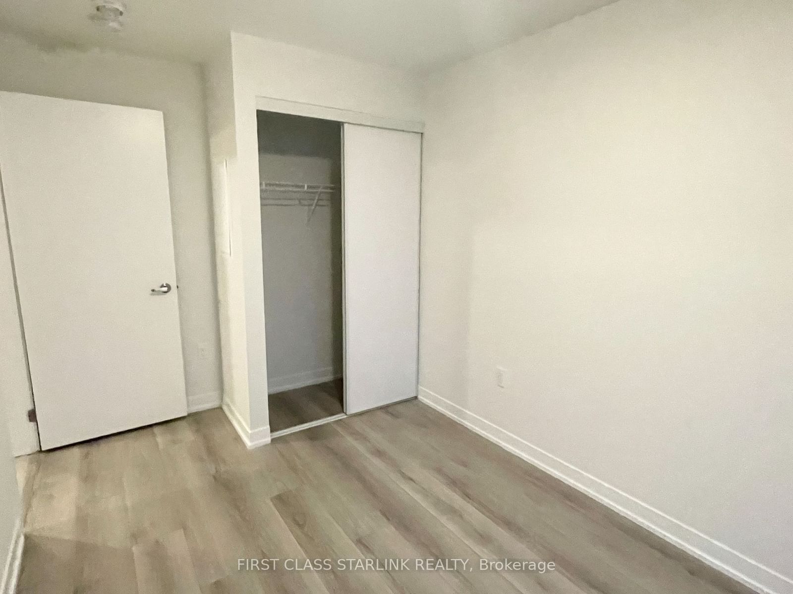 3401 Ridgeway Mississauga,ON L5L 5T3 — Photo 12