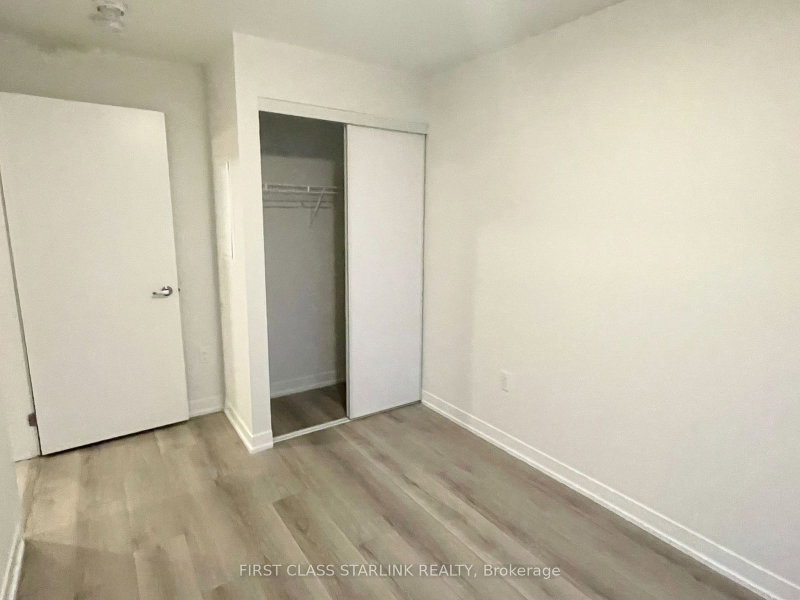 3401 Ridgeway Mississauga,ON L5L 5T3 — Photo 12