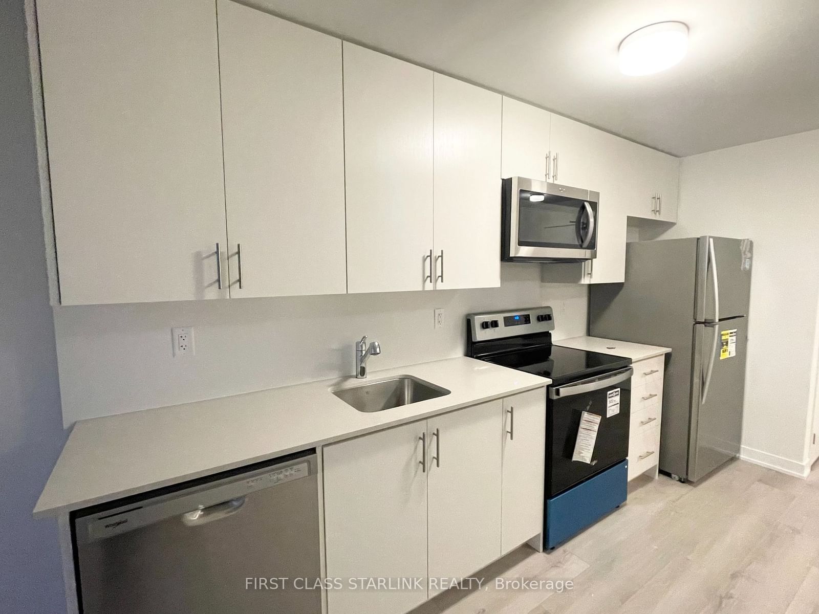 3401 Ridgeway Mississauga,ON L5L 5T3 — Photo 5