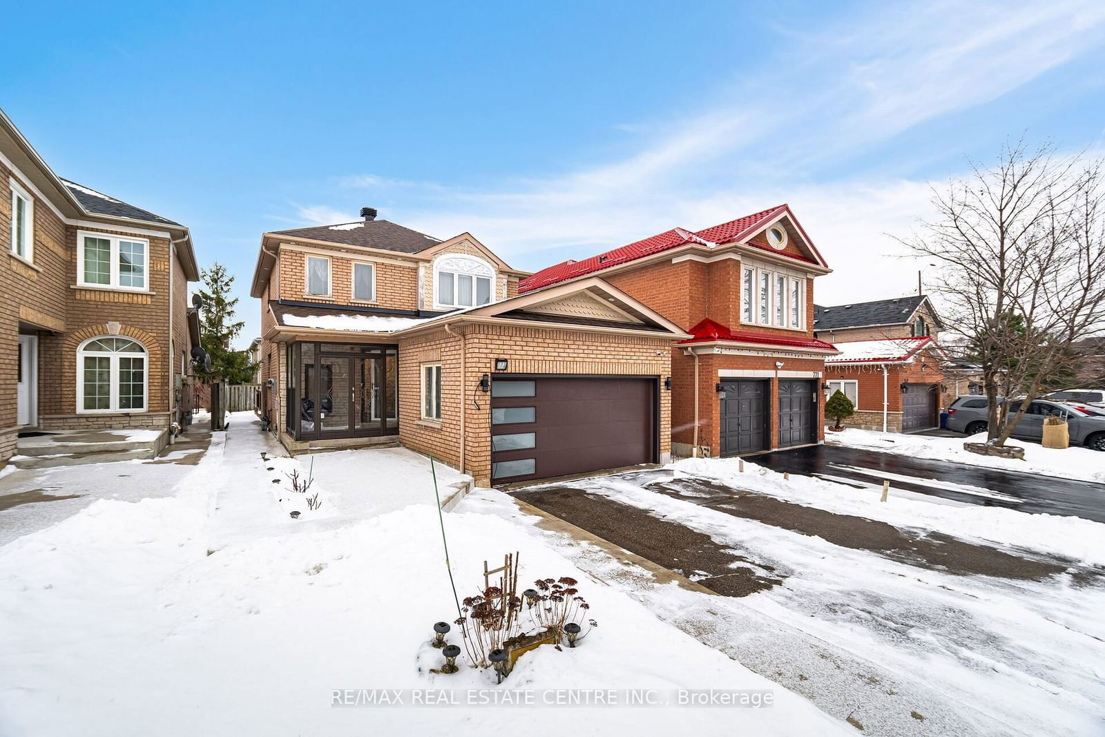 Detached House for sale at 773 Four Winds Way, Mississauga, Hurontario, L5R 3W8 - MLS: W11951522